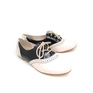 B.A.I.T. Emmie Saddle Shoes